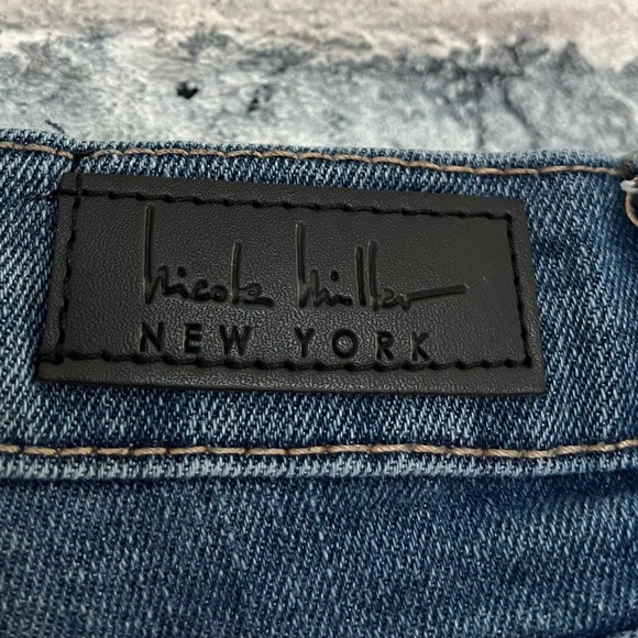 Nicole Miller SoHo high rise ankle skinny    Blue Jeans. Slightly distressed - Picture 6 of 8